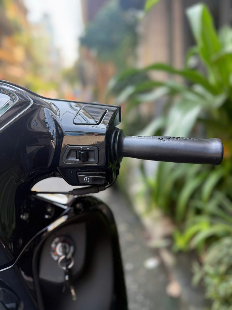 Bánh xe chắc chắn, thiết kế thể thao