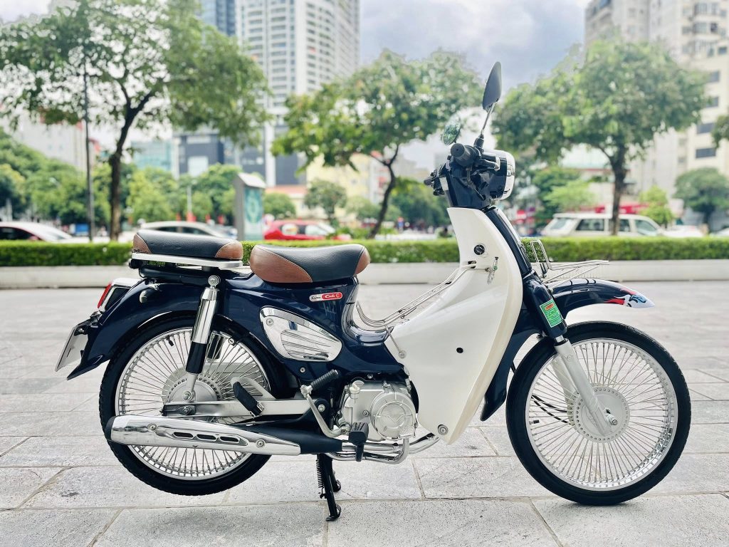 Khung xe và dàn áo được chế tạo từ nhựa cao cấp