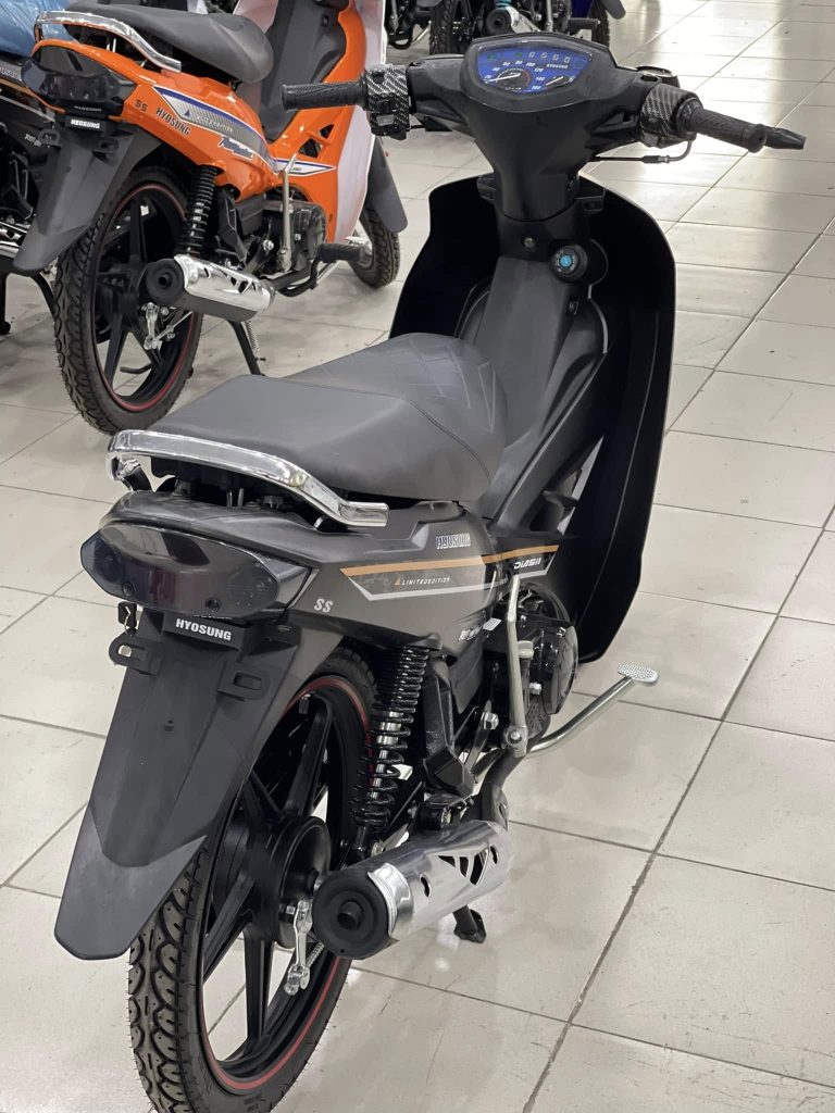 Cụm công tắc hai bên tay lái