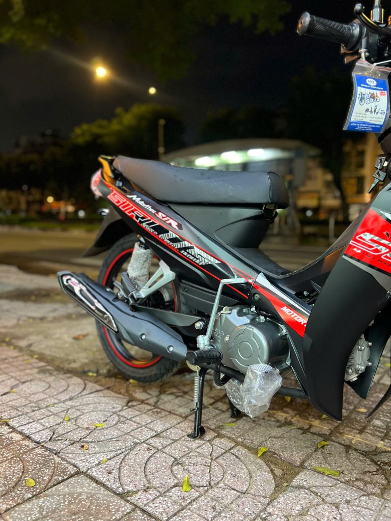 Động cơ, vận hành 4 thì 49.5cc mạnh mẽ