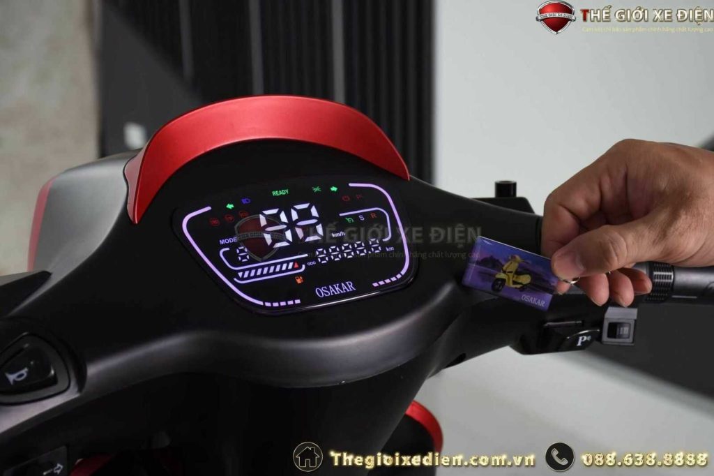 Với hơn 19 triệu đồng, bạn sở hữu một chiếc xe điện phong cách Vespa Sprint