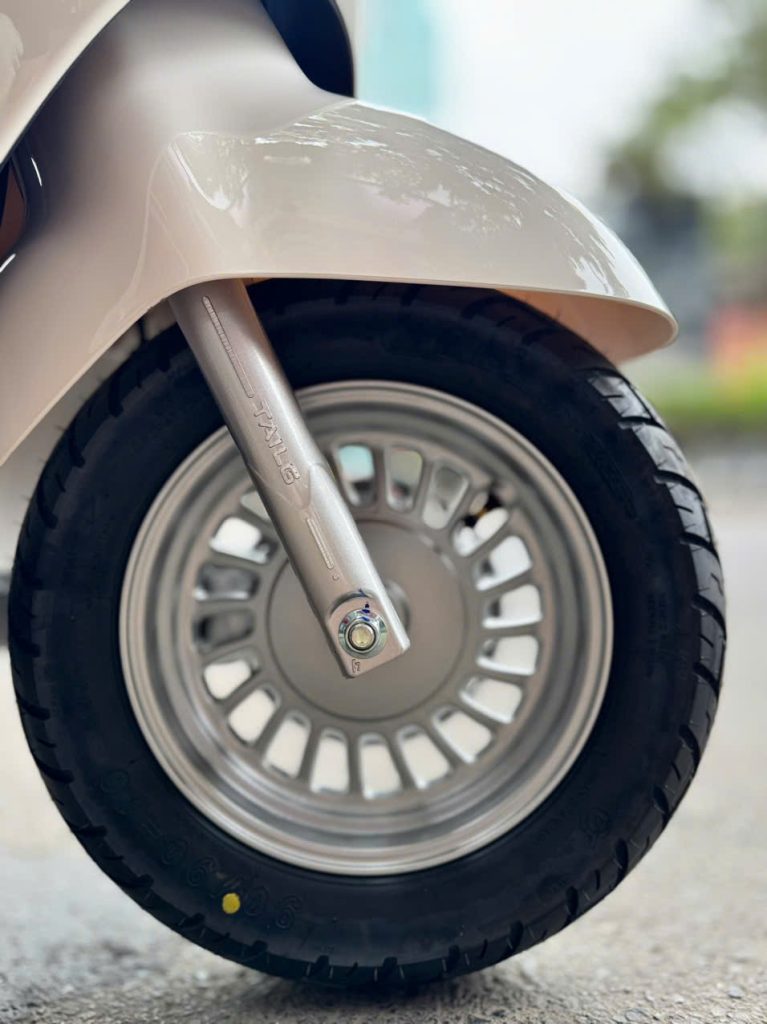 Phanh đĩa thủy lực trước kết hợp E-ABS