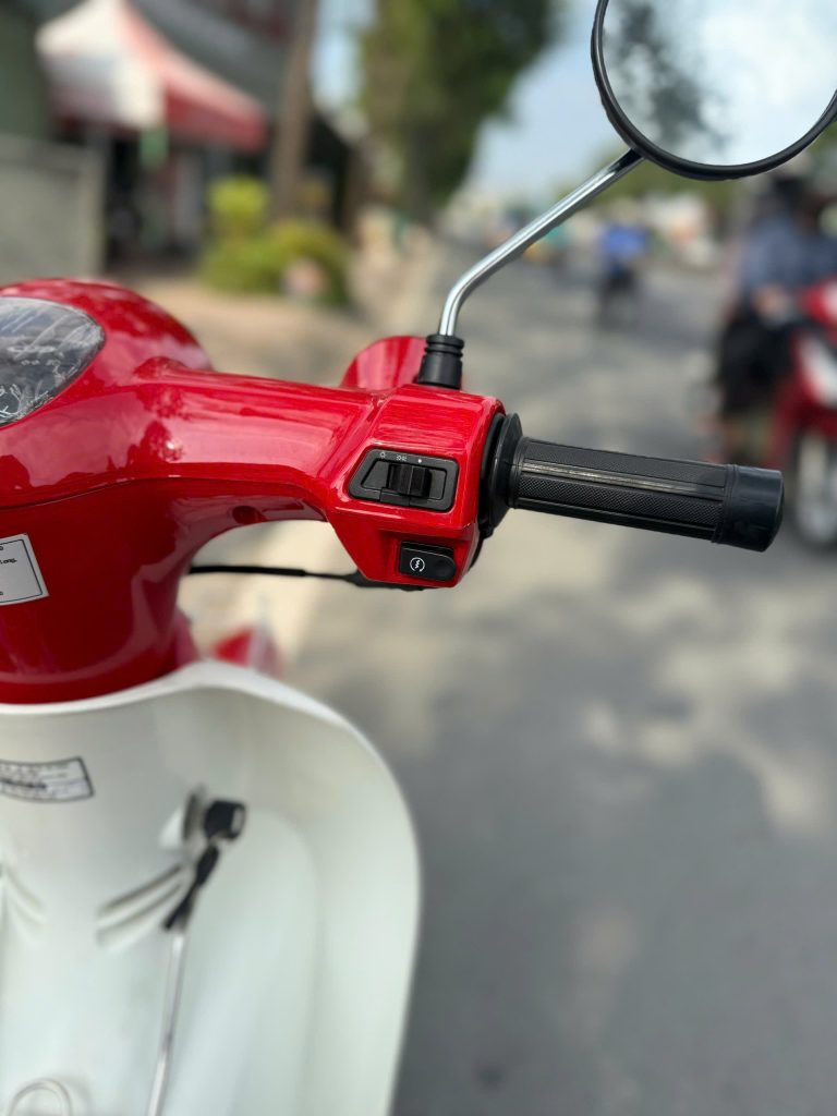 Xe dùng động cơ 4 thì