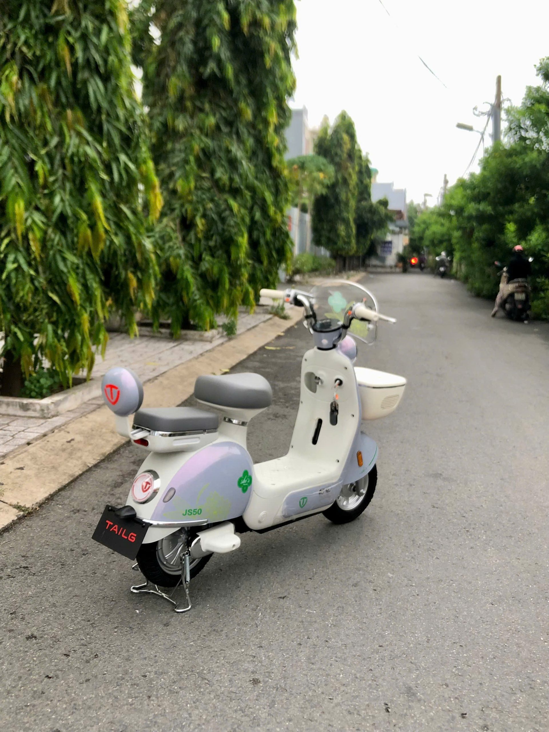 z6801372070595_4cc2b3b6c9076268849b53dc550474c9