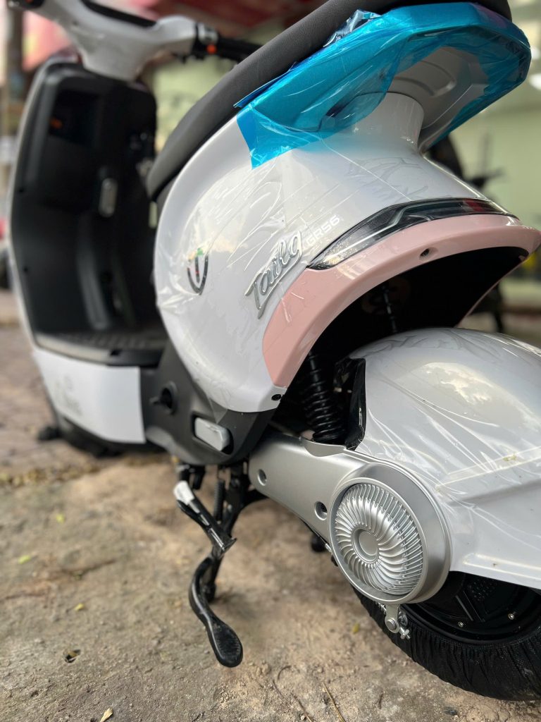 Phanh và lốp cao cấp